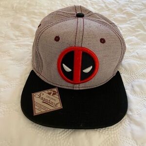 NWT Marvel Flat Bill Deadpool Hat
